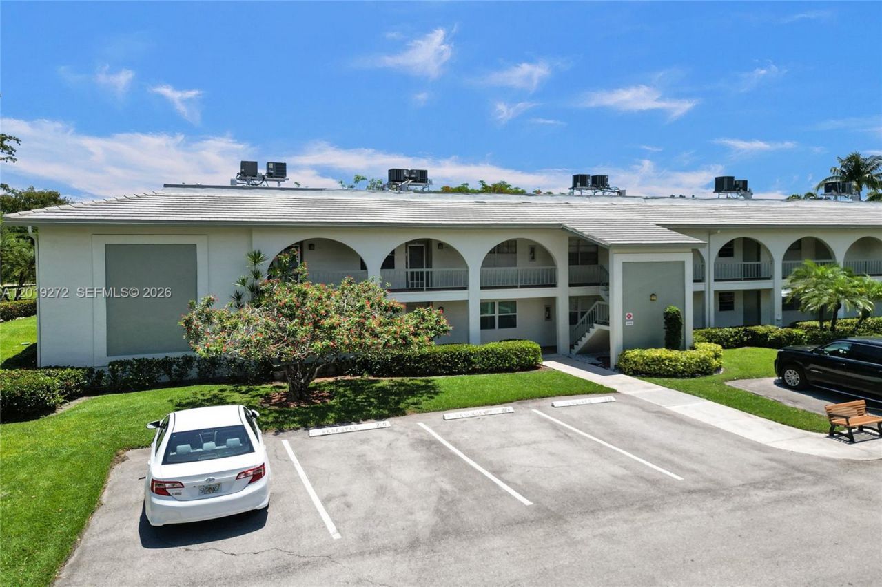 1108 Bahama Bnd, Unit B1, Coconut Creek, FL 33066 Photo