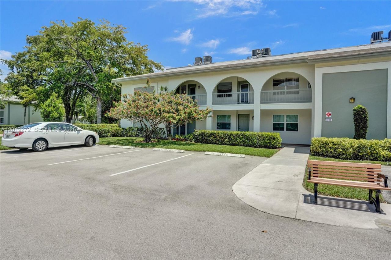 1108 Bahama Bnd, Unit B1, Coconut Creek, FL 33066 Photo