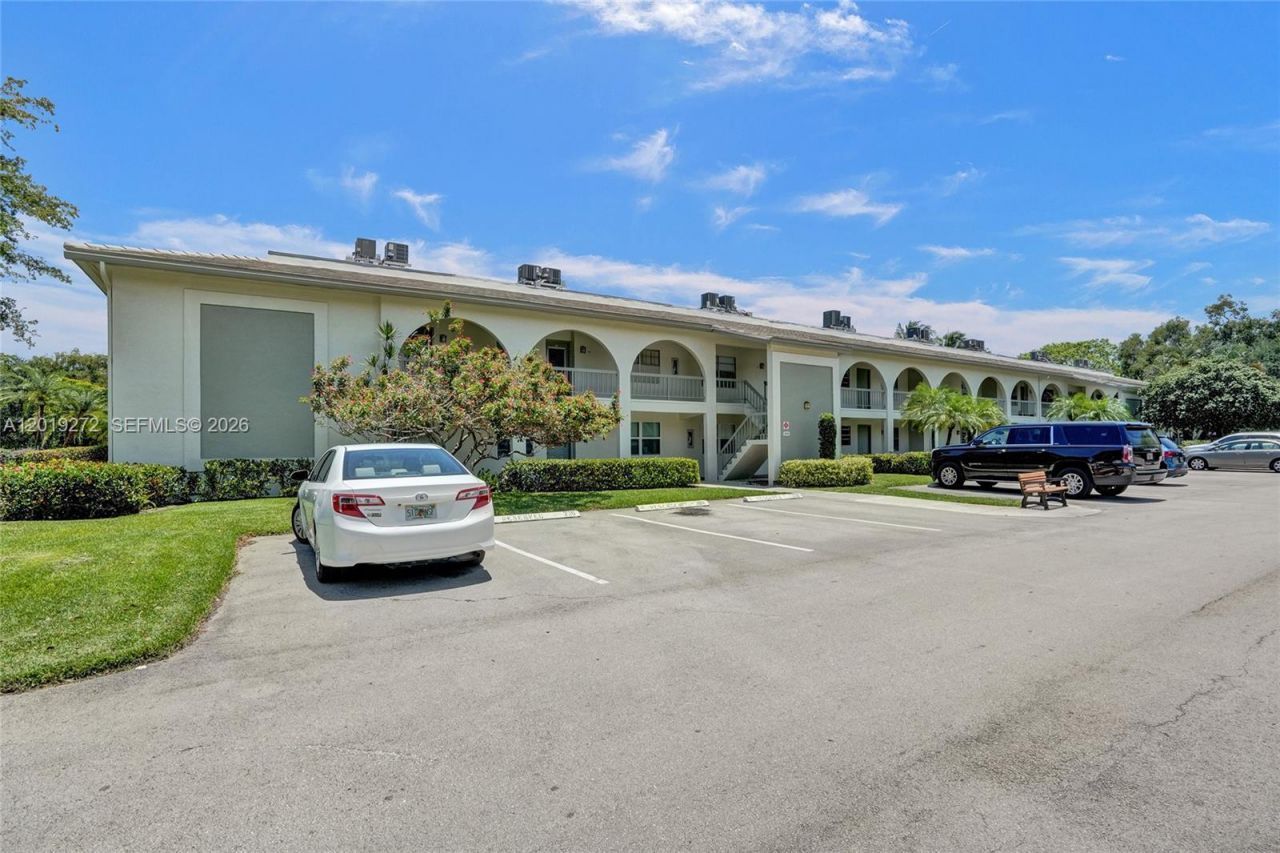 1108 Bahama Bnd, Unit B1, Coconut Creek, FL 33066 Photo