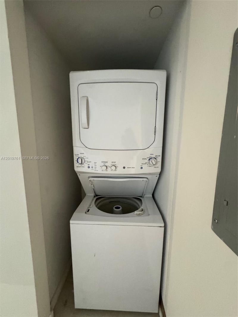 31 SE 6th St , Unit 2004, Miami, FL 33131 Photo