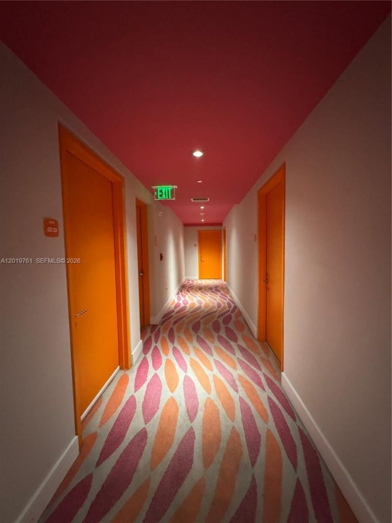 31 SE 6th St , Unit 2004, Miami, FL 33131 Photo