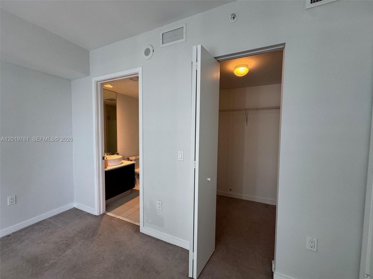 31 SE 6th St , Unit 2004, Miami, FL 33131 Photo