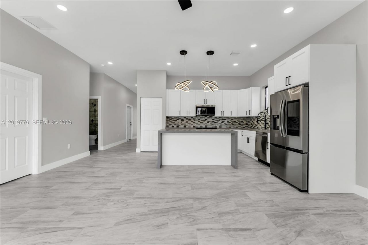 2947 NW 9th St, Fort Lauderdale, FL 33311 Photo