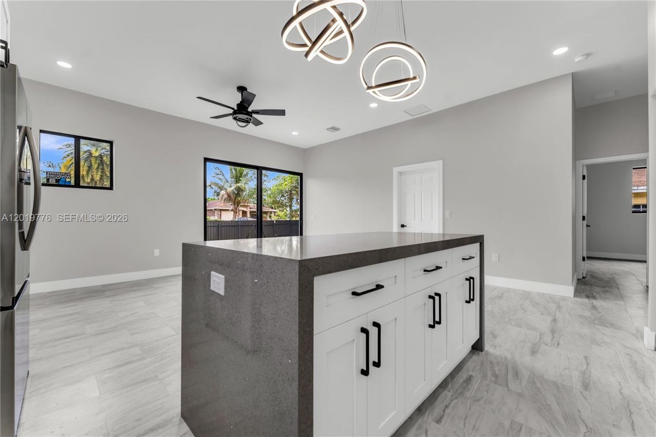 2947 NW 9th St, Fort Lauderdale, FL 33311 Photo