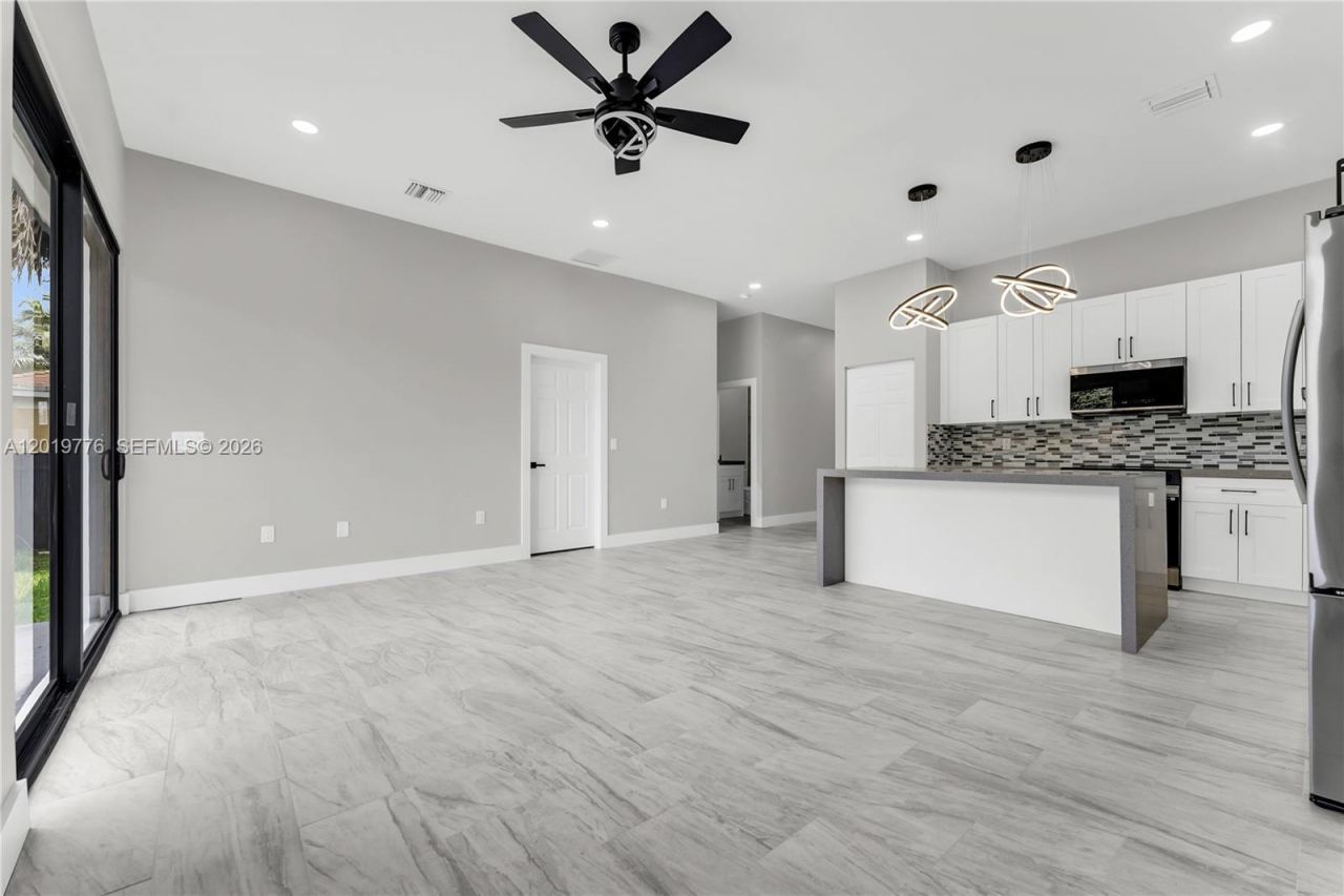 2947 NW 9th St, Fort Lauderdale, FL 33311 Photo