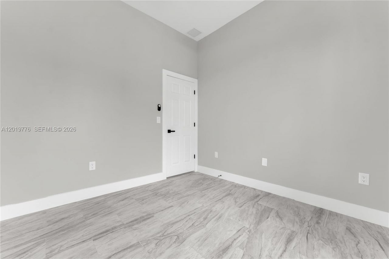 2947 NW 9th St, Fort Lauderdale, FL 33311 Photo