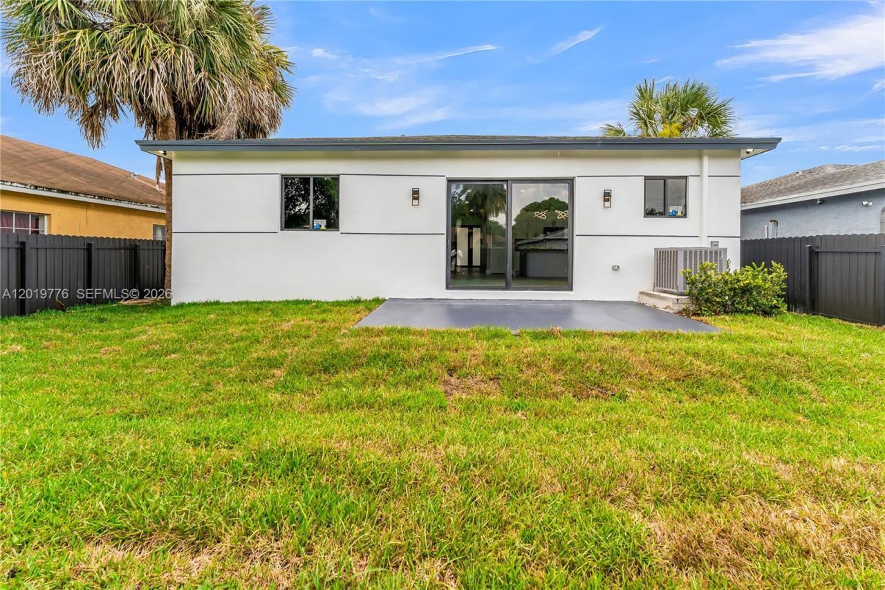 2947 NW 9th St, Fort Lauderdale, FL 33311 Photo