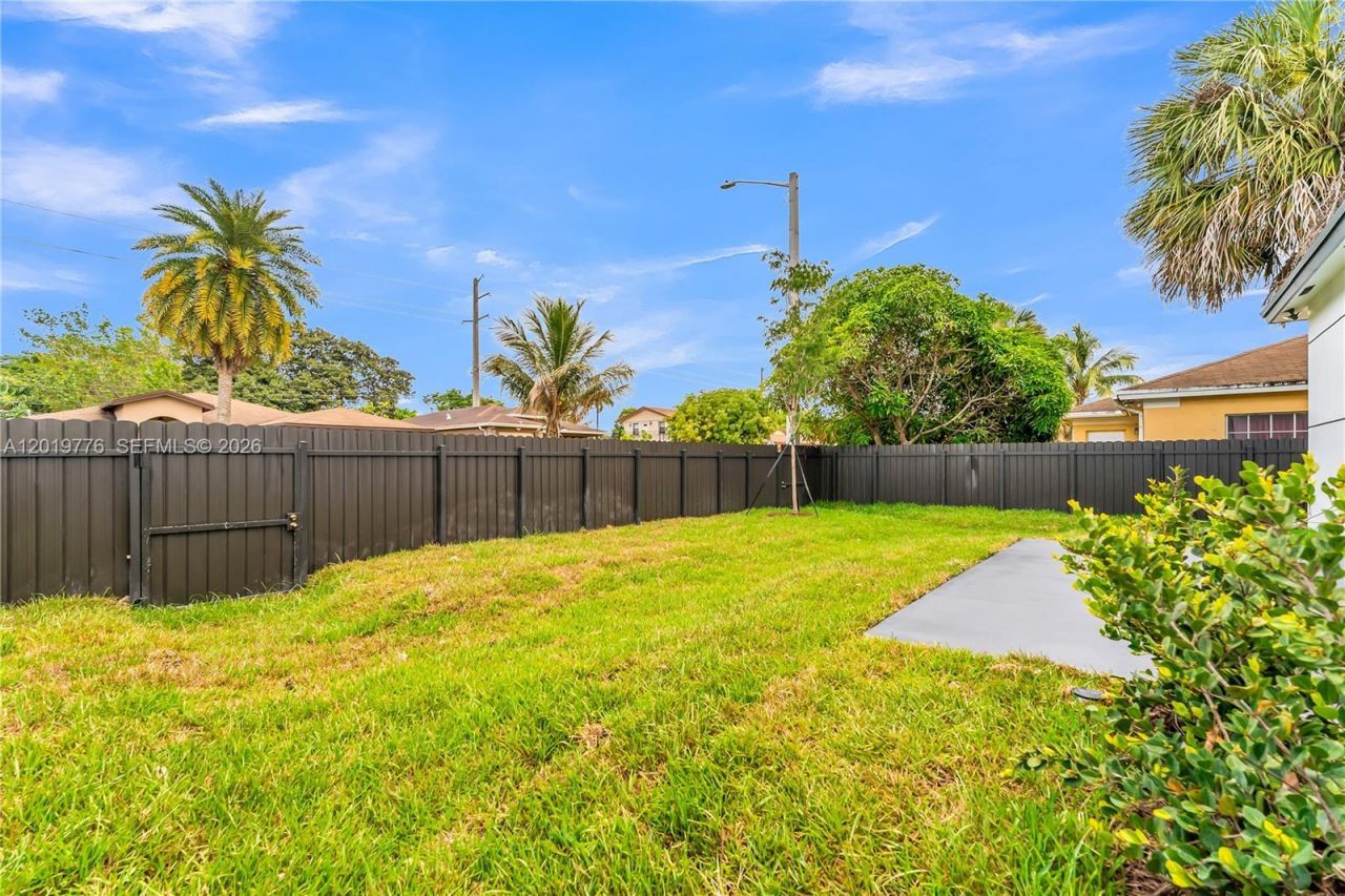 2947 NW 9th St, Fort Lauderdale, FL 33311 Photo