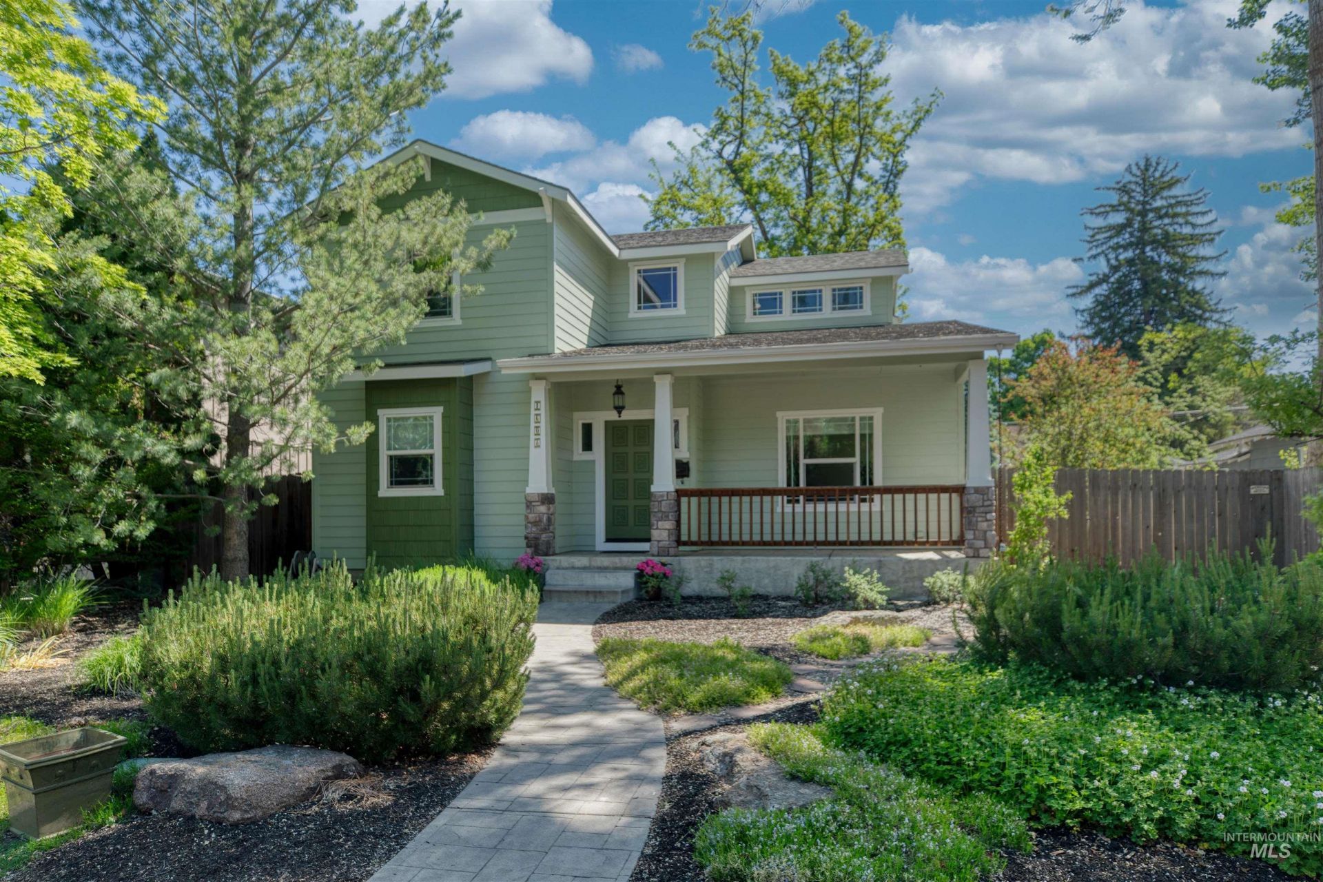 1608 N 26th St, Boise, ID 83702 Main Photo
