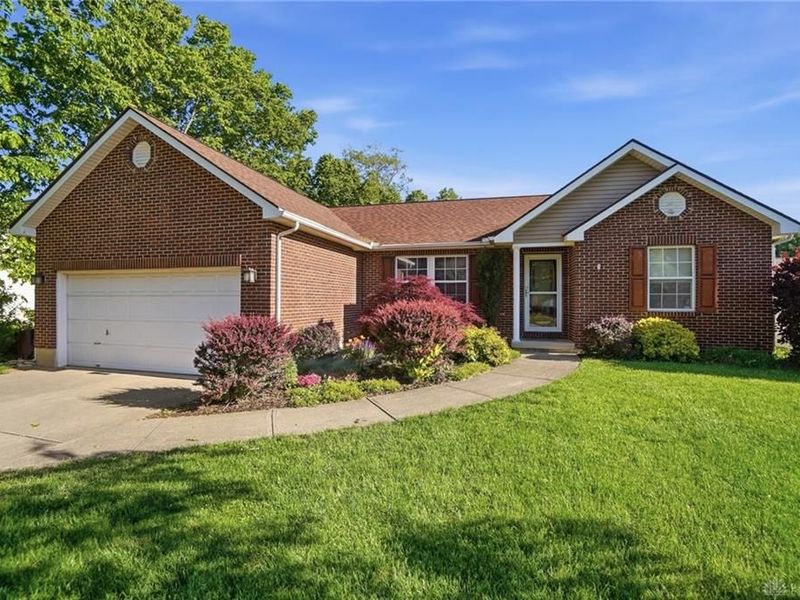 640 Maxwell Court, Germantown, OH 45327 Photo 1