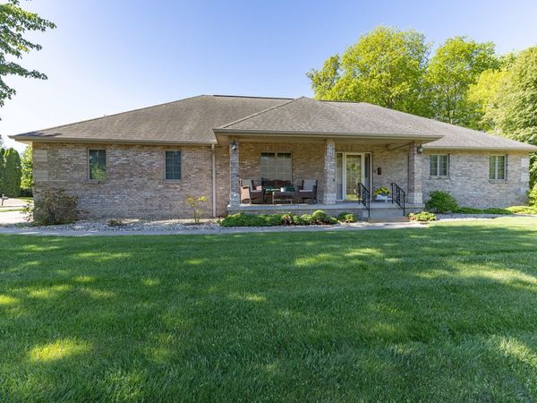 858 45th Avenue, East Moline, IL 61244