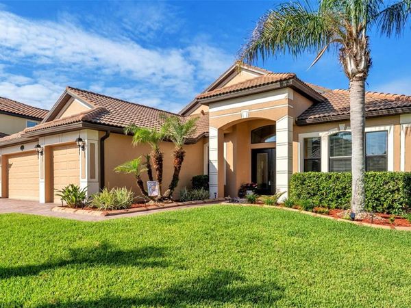 1950 VIA LAGO DRIVE , LAKELAND, FL 33810