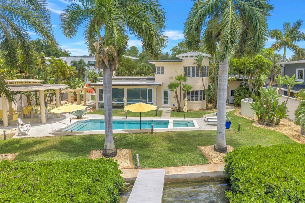 2781 Bayside Drive S, Saint Petersburg, FL 33705 Photo