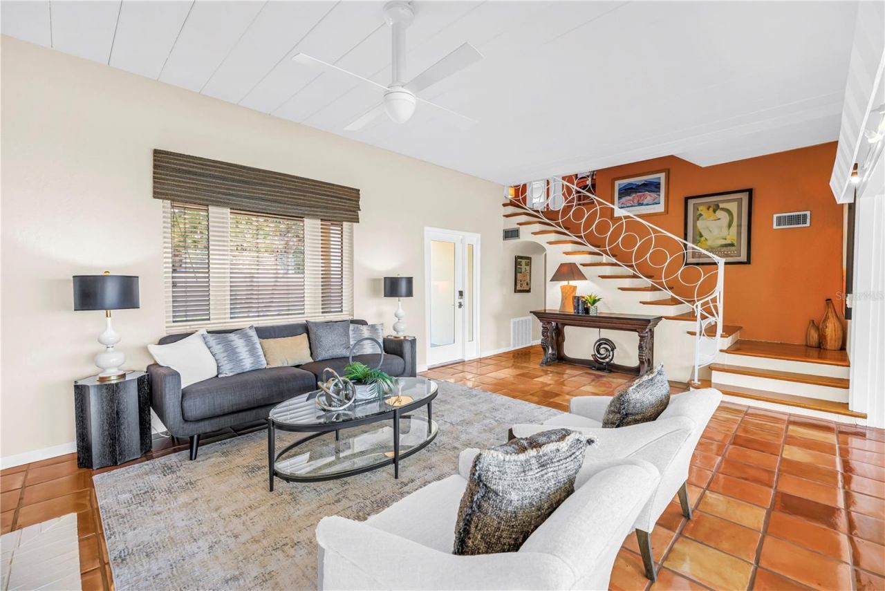 2781 Bayside Drive S, Saint Petersburg, FL 33705 Photo