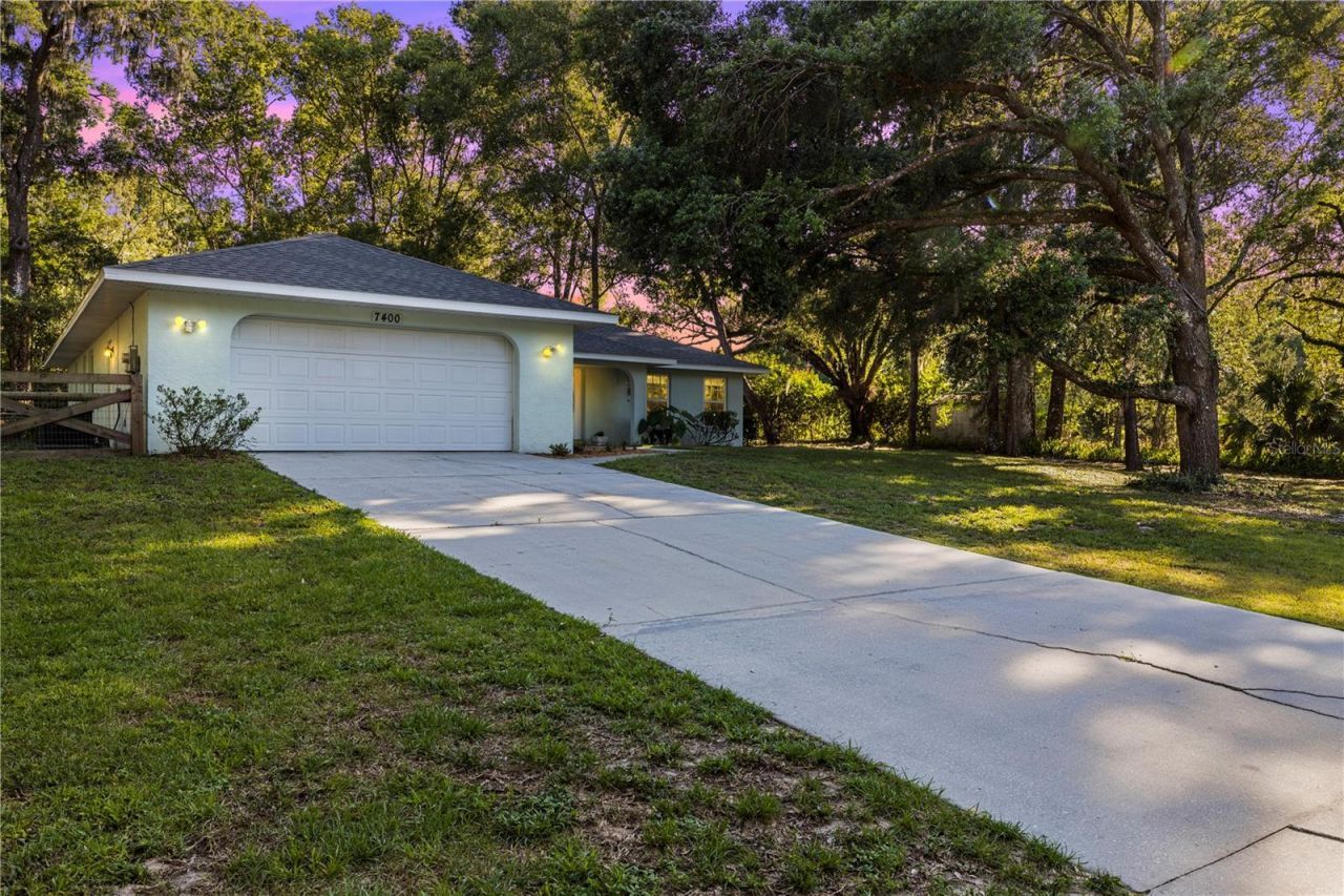 7400 S Eastlake Drive , Floral City, FL 34436 Photo
