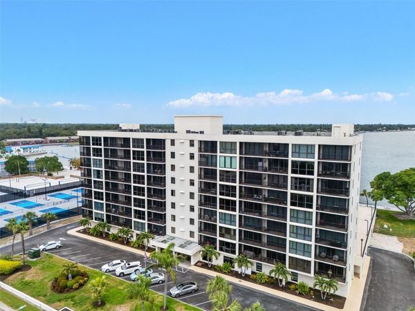 7100 SUNSHINE SKYWAY LANE S, Unit 701, ST PETERSBURG, FL 33711