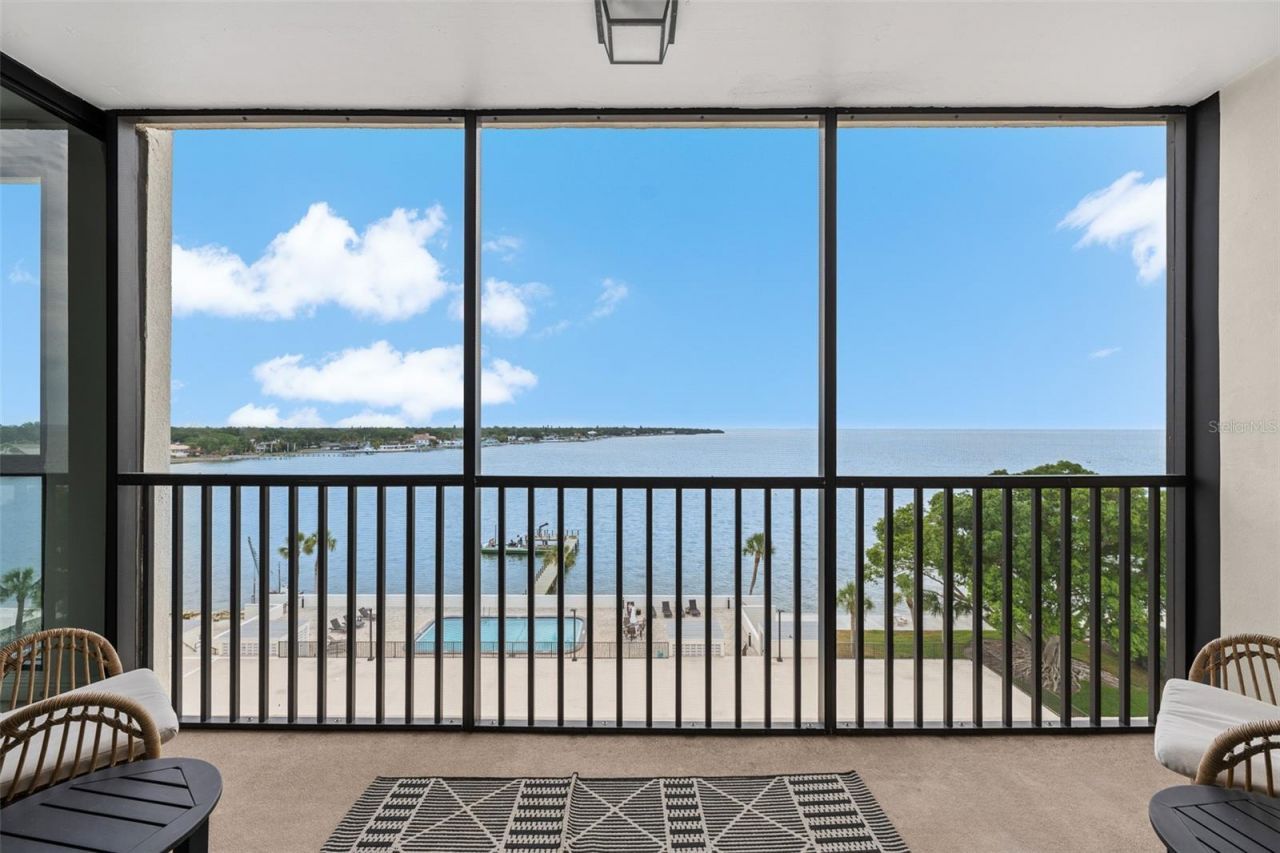 7100 Sunshine Skyway Lane S, Unit 701, Saint Petersburg, FL 33711 Photo