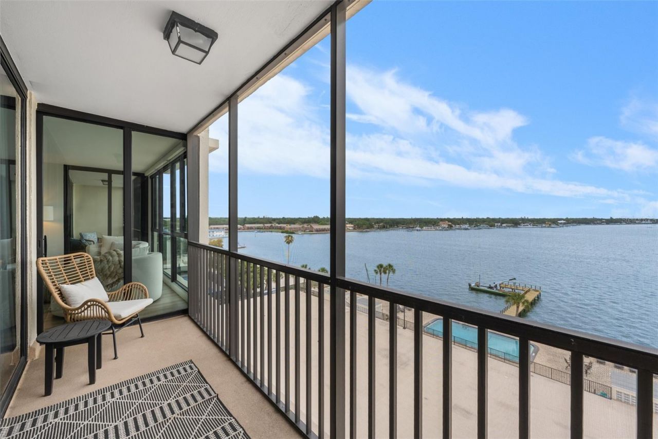 7100 Sunshine Skyway Lane S, Unit 701, Saint Petersburg, FL 33711 Photo