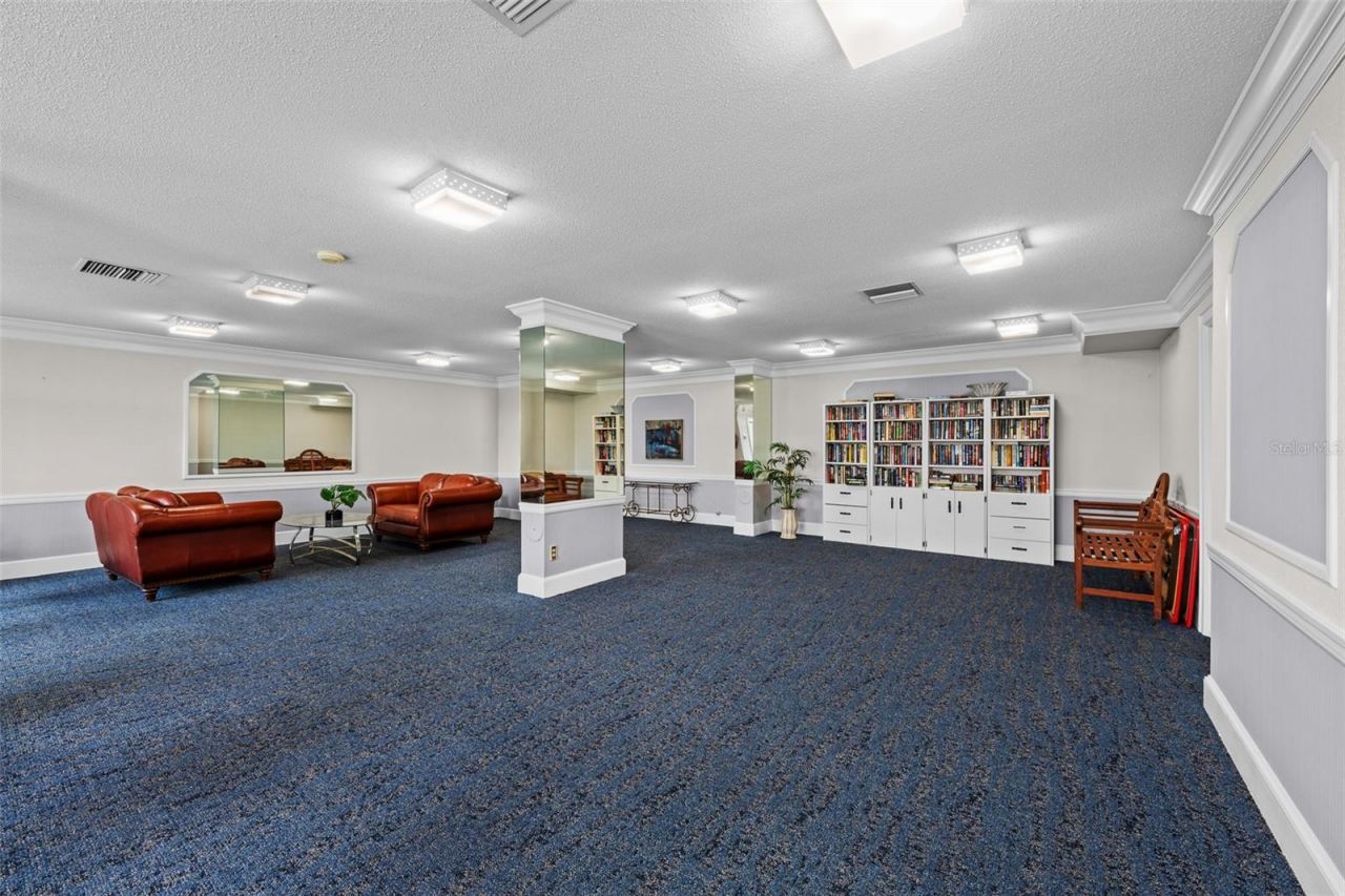 7100 Sunshine Skyway Lane S, Unit 701, Saint Petersburg, FL 33711 Photo