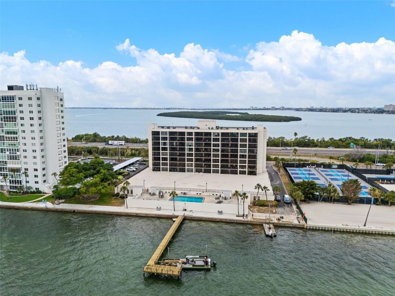 7100 Sunshine Skyway Lane S, Unit 701, Saint Petersburg, FL 33711 Photo