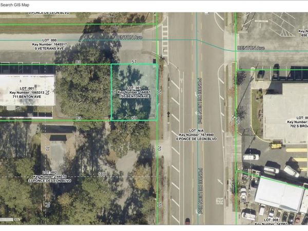 705 BENTON AVENUE , BROOKSVILLE, FL 34601