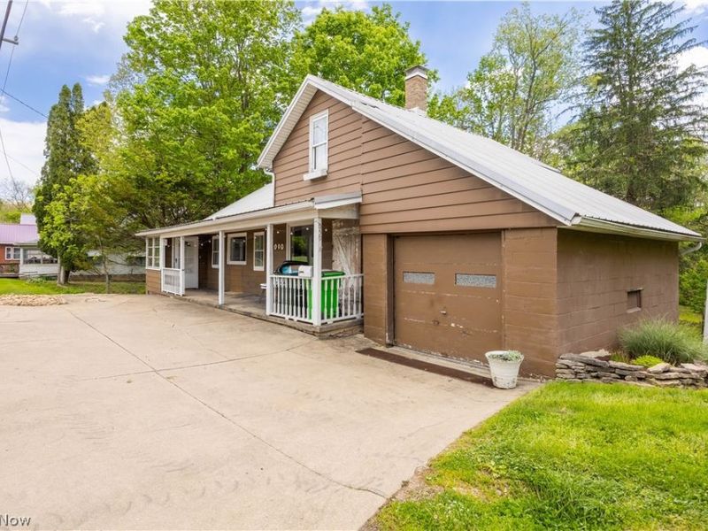 659 E Jackson Street, Millersburg, OH 44654 Photo 2