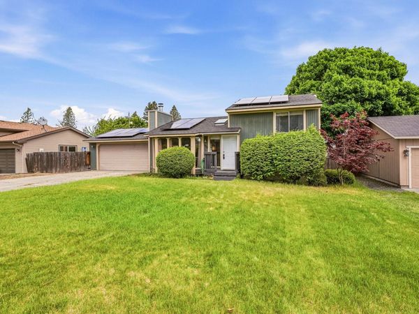 509 E E Shiloh Hills Dr Dr, Spokane, WA 99208