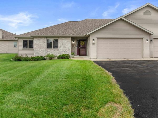 528 Clemens Court, Unit 7, Portage, WI 53901