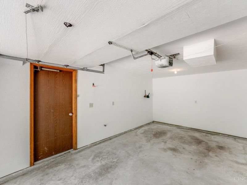 1813 Tuxworth Avenue, Unit 2(10), Cincinnati, OH 45238 Photo 9