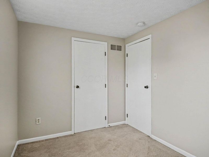 6378 Barnside Drive , Canal Winchester, OH 43110 Photo 3