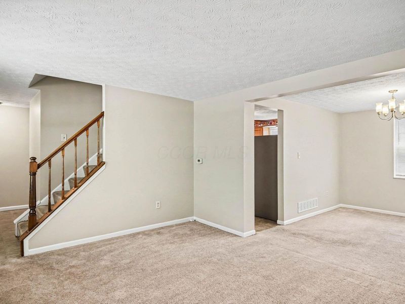 6378 Barnside Drive , Canal Winchester, OH 43110 Photo 4
