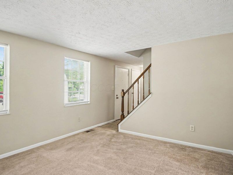 6378 Barnside Drive , Canal Winchester, OH 43110 Photo 8