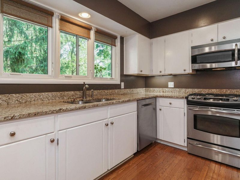 293 Ceramic Drive, Columbus, OH 43214 Photo 19