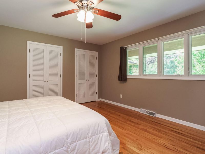 293 Ceramic Drive, Columbus, OH 43214 Photo 32