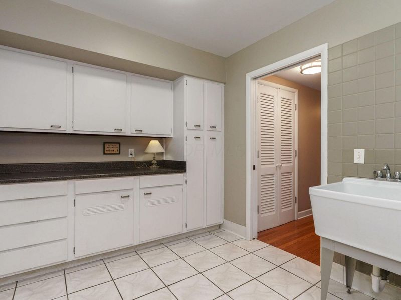 293 Ceramic Drive, Columbus, OH 43214 Photo 35