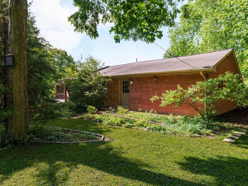 293 Ceramic Drive, Columbus, OH 43214 Photo 46