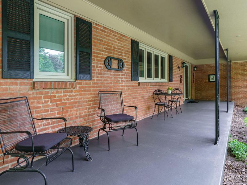 293 Ceramic Drive, Columbus, OH 43214 Photo 6