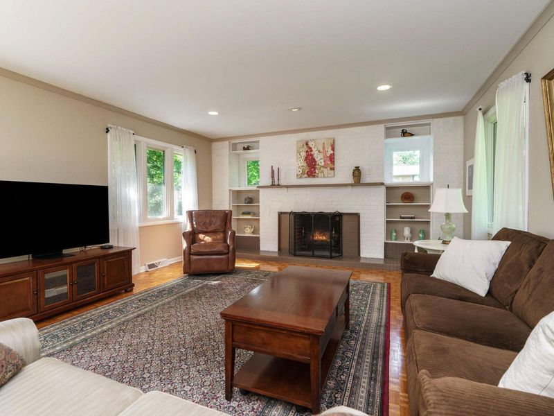 293 Ceramic Drive, Columbus, OH 43214 Photo 8