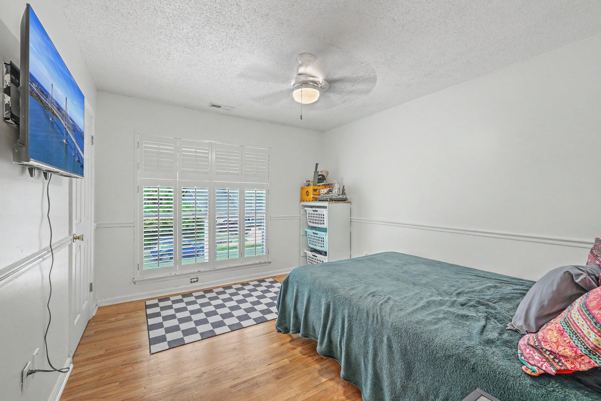 1773 Banbury Road Photo 14
