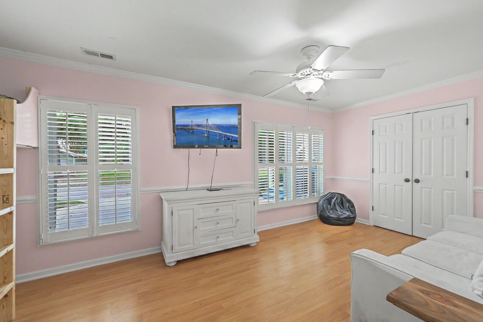 1773 Banbury Road Photo 25