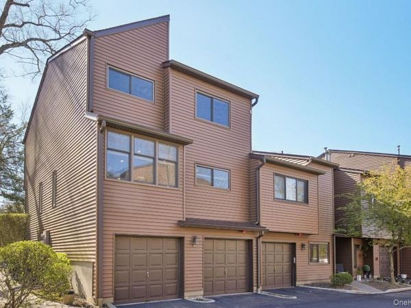 36 Tulip Court, Nanuet, NY 10954