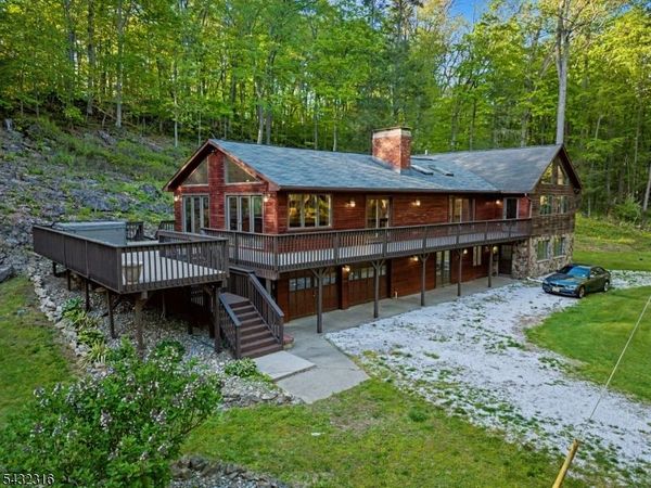 1127 Dark Moon Rd, Frelinghuysen, NJ 07860