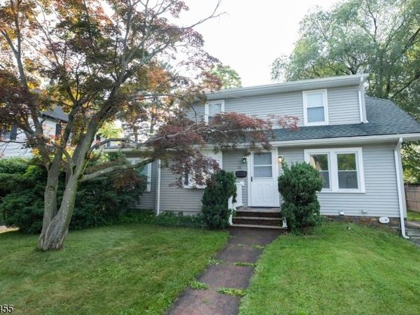 35 3 Rd Ave, Little Falls, NJ 07424