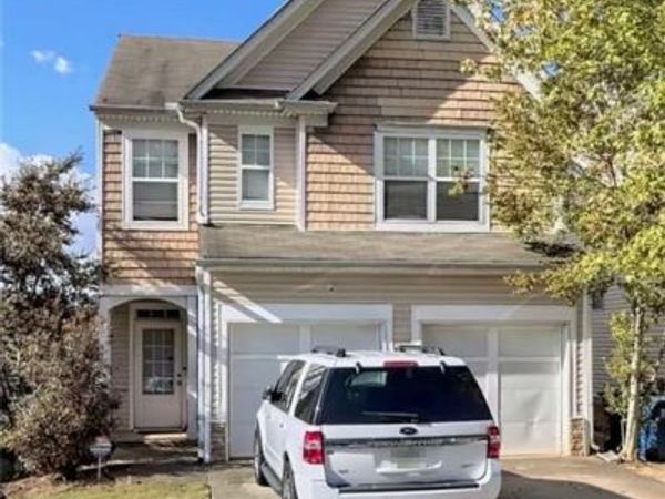 482 Marsh Lake Road SE, Lawrenceville, GA 30045