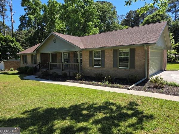 1697 Fremont Drive SW, Stone Mountain, GA 30087