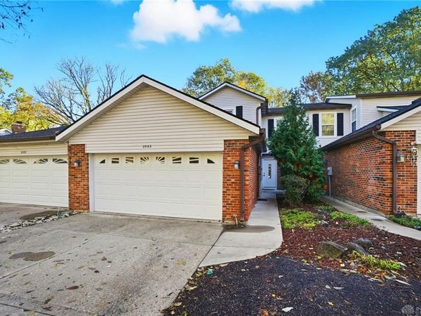 2542 Valais Court, Sugarcreek Township, OH 45458