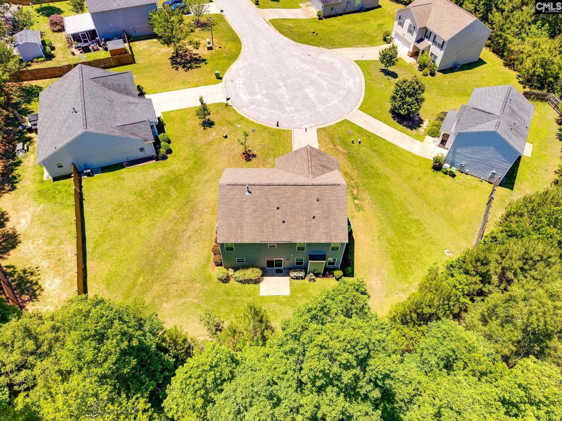 72 Black Kettle Court Photo 5
