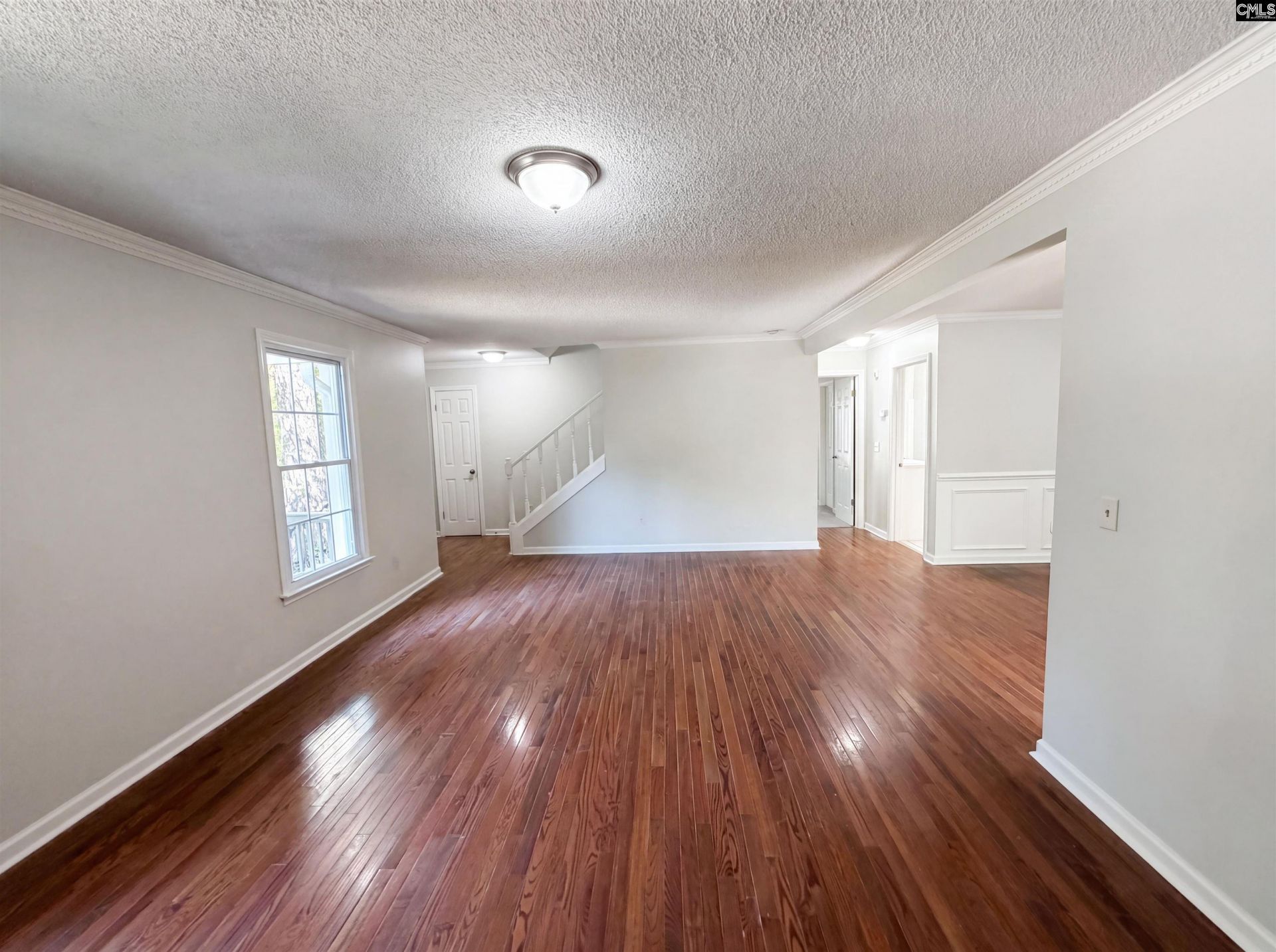 260 Woodwinds Drive Photo 10