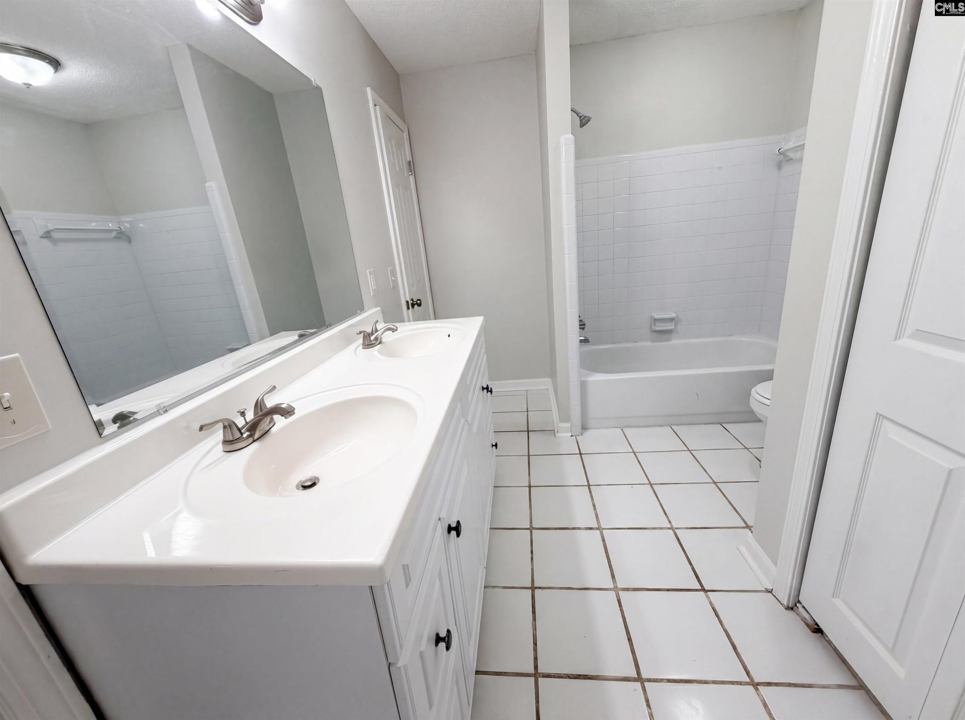 260 Woodwinds Drive Photo 14