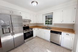 260 Woodwinds Drive photo 4